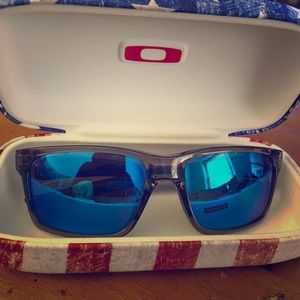 Oakley Mainlink Sunglasses (Blue)